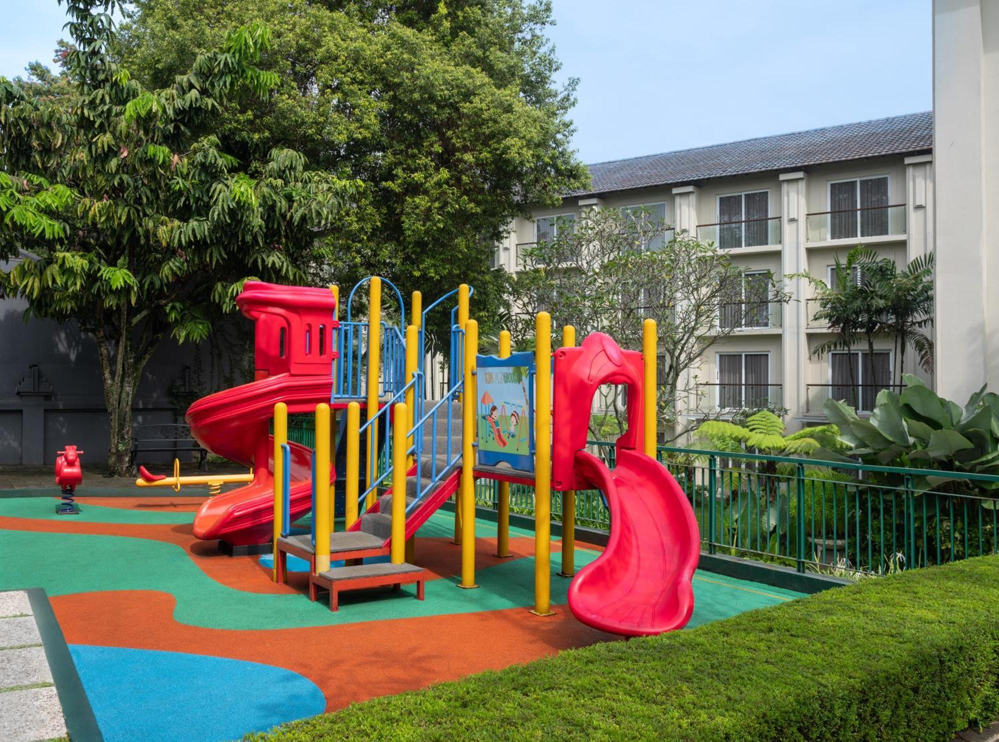 Sheraton Bandung Hotel & Towers Εξωτερικό φωτογραφία
